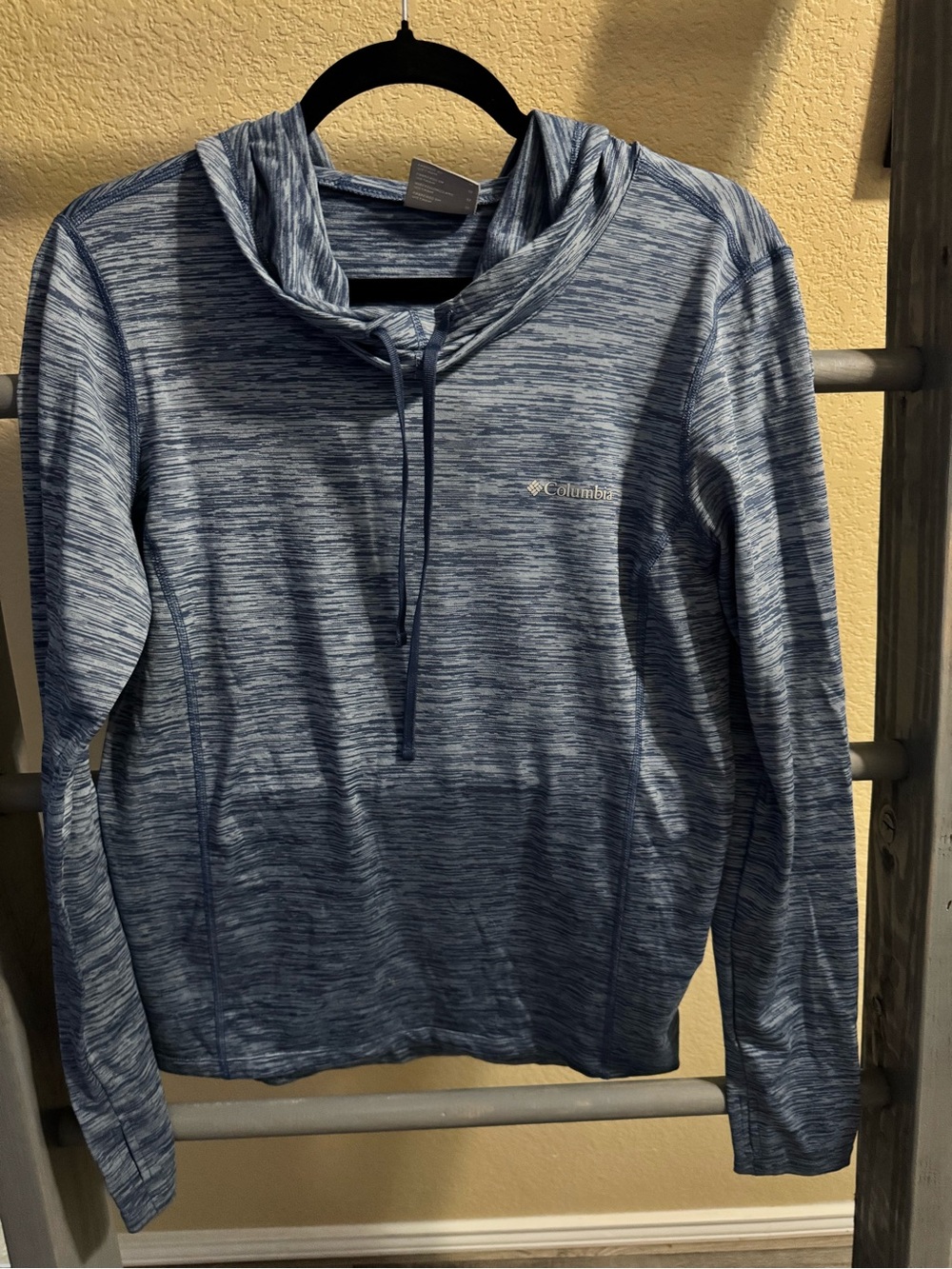 Columbia Heathered Blue Hooded Pullover